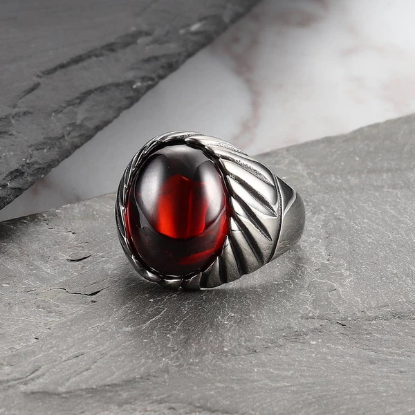 Bague vintage en acier inoxydable Onyx rouge et noir Rock Spark