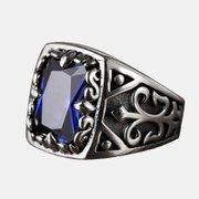 Ring aus Sterlingsilber mit blauem Kristall und geschnitztem Kristall