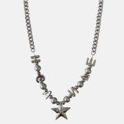 Halskette mit Pentagramm-Buchstabenperlen und Nähten aus Edelstahl