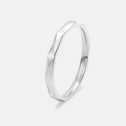 Anel de aço inoxidável minimalista com corte de diamante de 2 mm